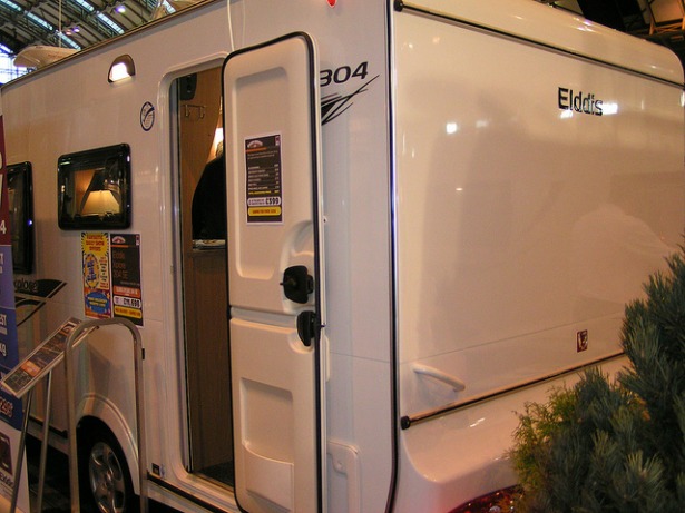 Elddis Xplore 304 back